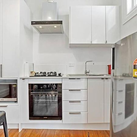Cheerful 1 Bedroom Home With Free Parking Auckland Bagian luar foto
