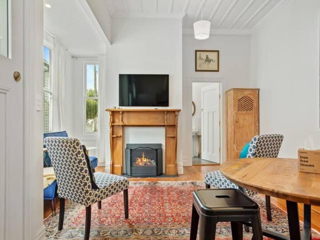 Cheerful 1 Bedroom Home With Free Parking Auckland Bagian luar foto